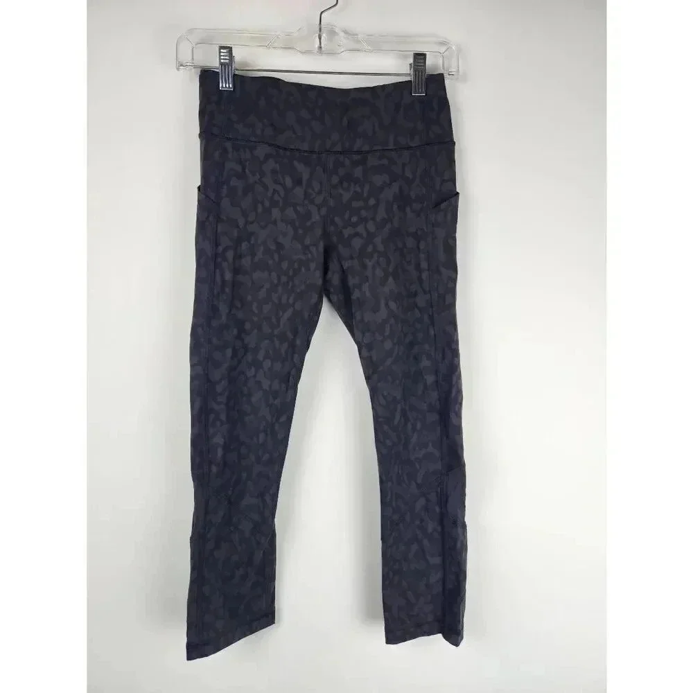 Lululemon Pace Revival Camo Tights Size 4.